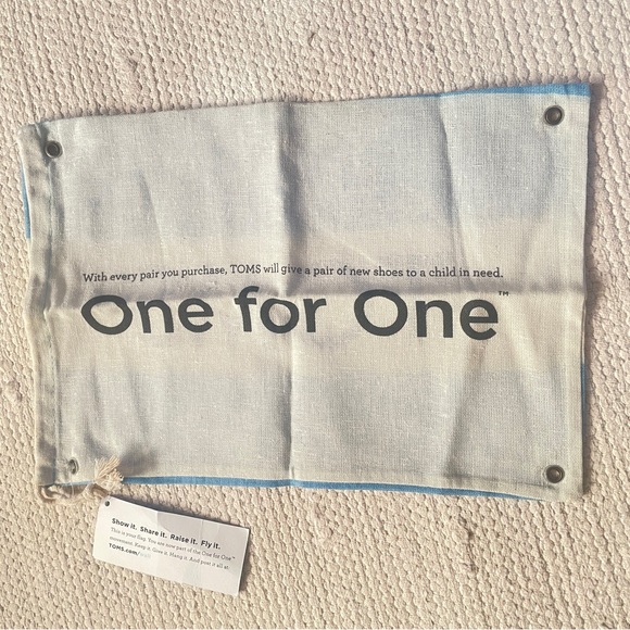 TOMS Shoe Dust Bag Cloth Drawstring One for One Blue Beige 8”x12” - Picture 2 of 4
